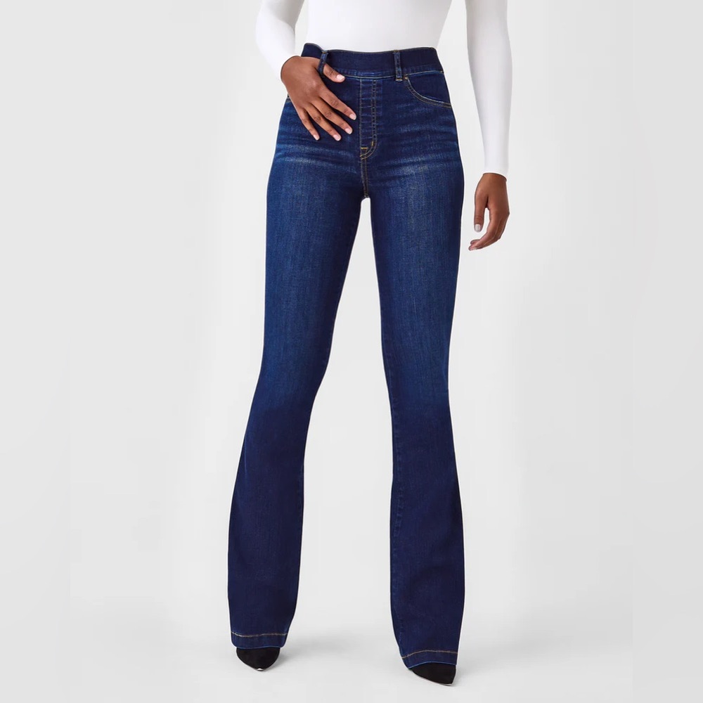 Spanx Flare Stretch Pull On Denim Jean Midnight Shade Small/Petite
